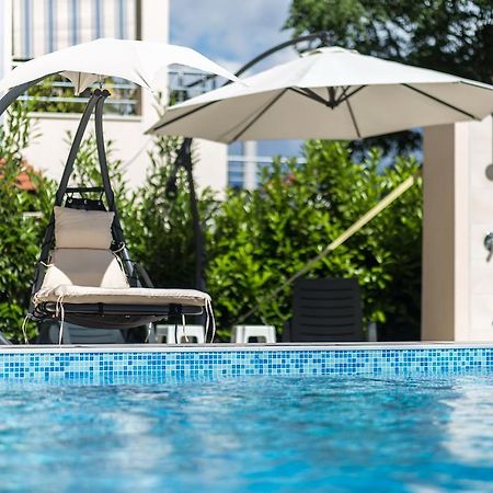 Apartments Rivijera تْشيرسيك نوفي المظهر الخارجي الصورة