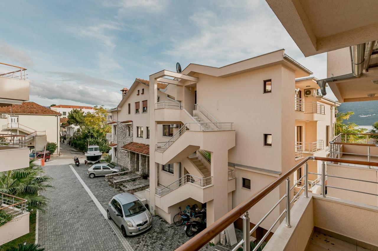 Apartments Rivijera تْشيرسيك نوفي المظهر الخارجي الصورة