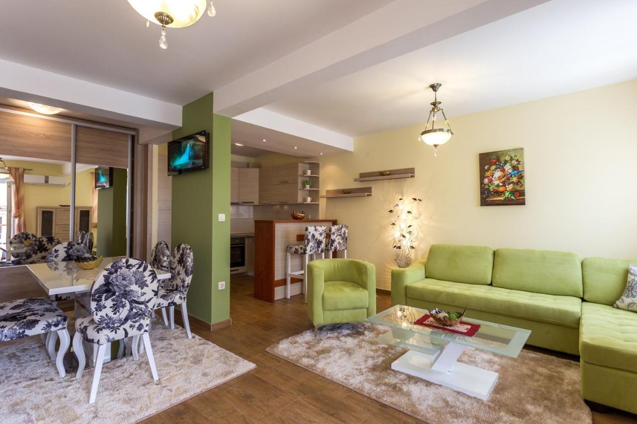 Apartments Rivijera تْشيرسيك نوفي المظهر الخارجي الصورة