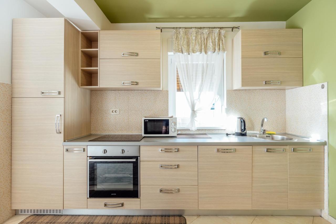 Apartments Rivijera تْشيرسيك نوفي المظهر الخارجي الصورة