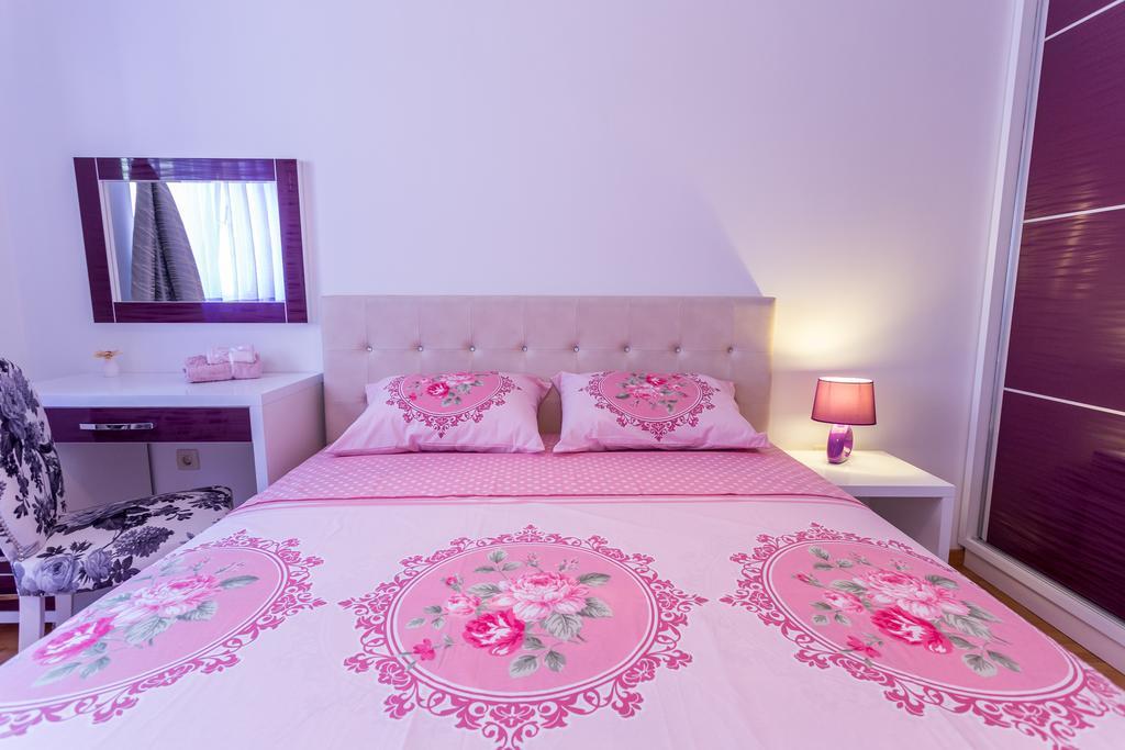 Apartments Rivijera تْشيرسيك نوفي المظهر الخارجي الصورة