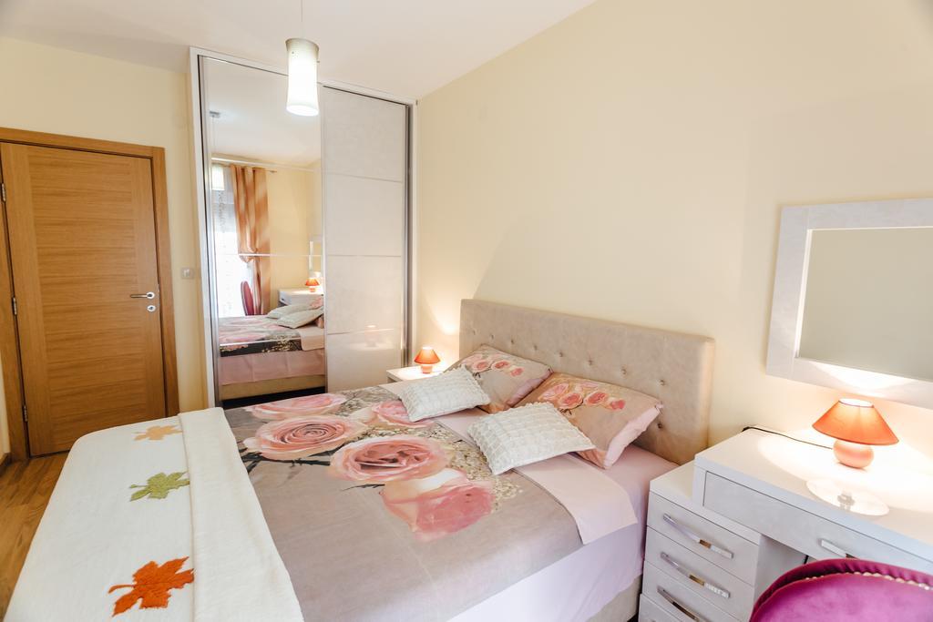 Apartments Rivijera تْشيرسيك نوفي المظهر الخارجي الصورة