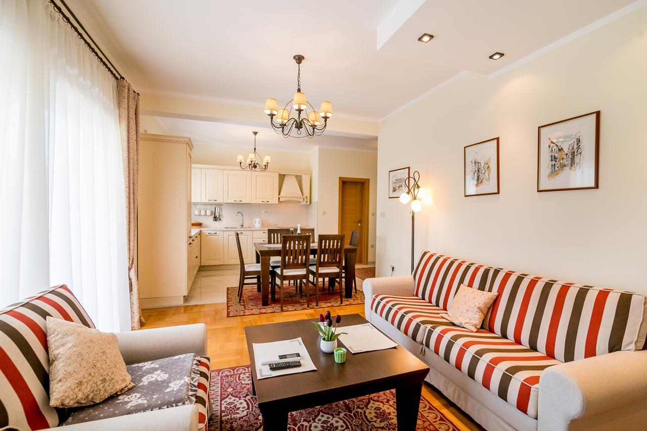 Apartments Rivijera تْشيرسيك نوفي المظهر الخارجي الصورة