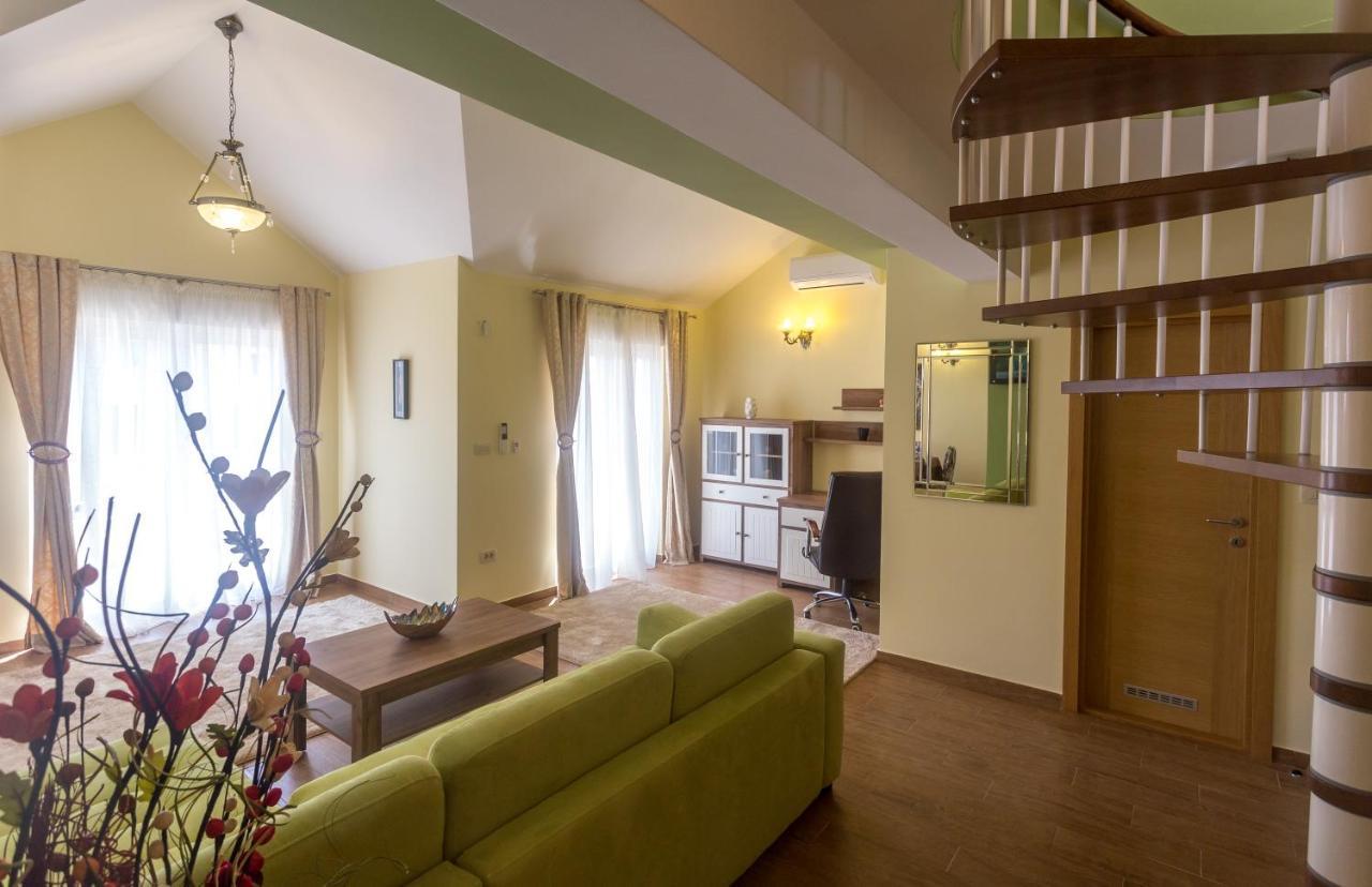 Apartments Rivijera تْشيرسيك نوفي المظهر الخارجي الصورة